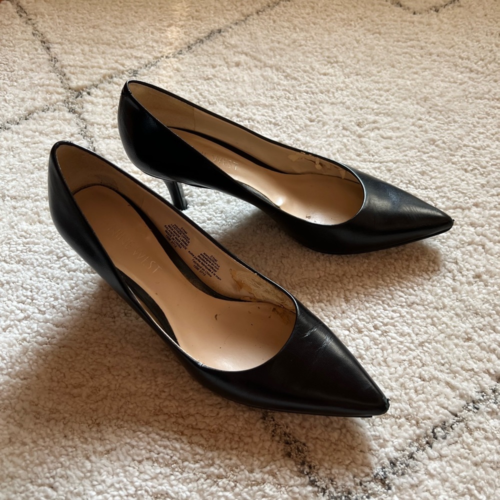Nine West Pointy Toe 1” Heels.